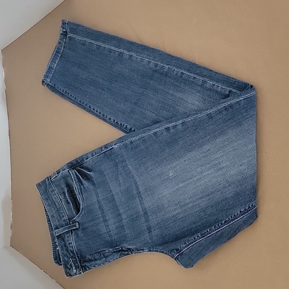 Laurie Felt Classic Denim Girlfriend Jeans Medium Wash A459932, Size 8, EUC - Picture 1 of 11